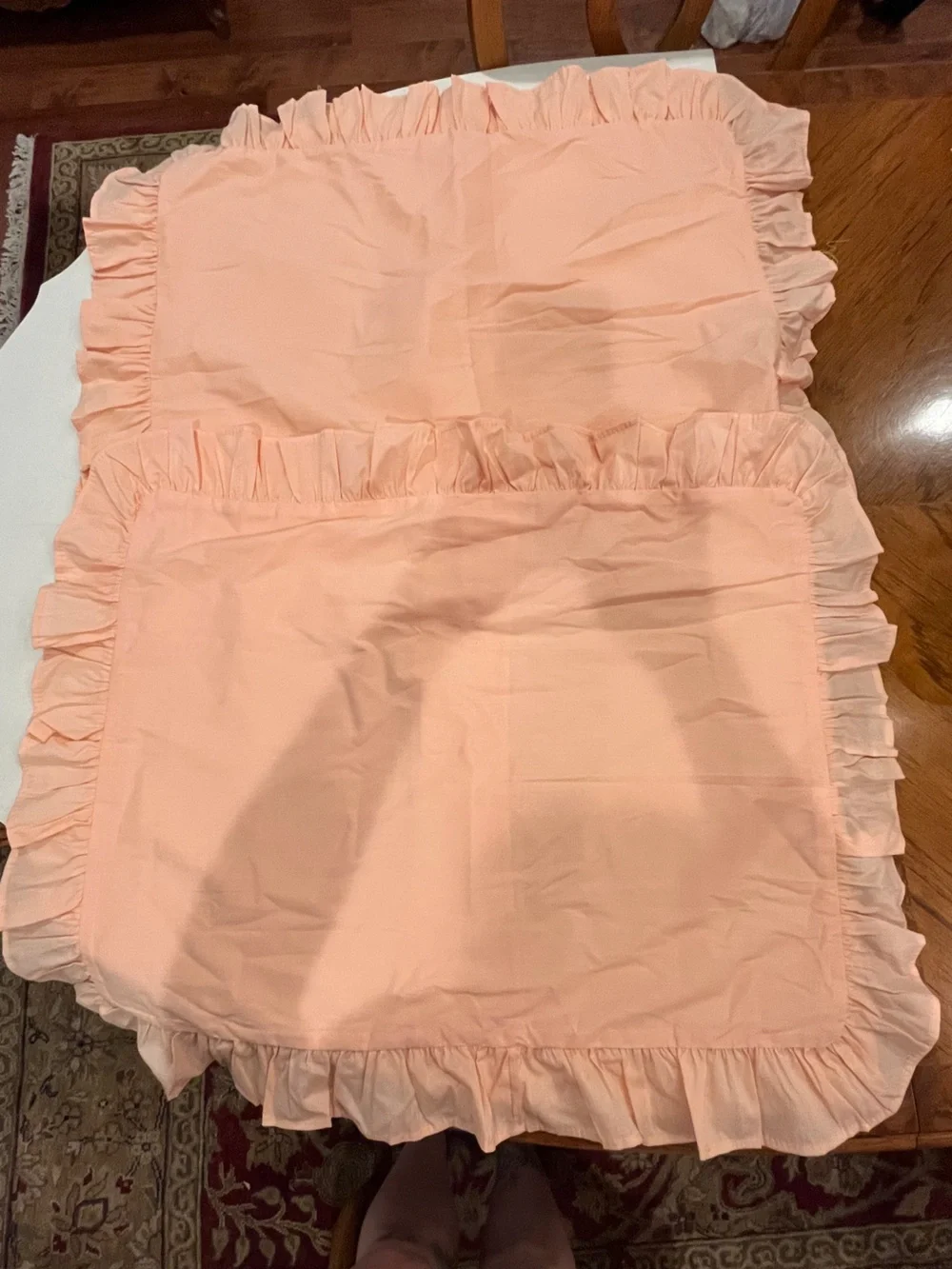 Vintage Women's Peach Ruffle standard  pillow case set. So retro!